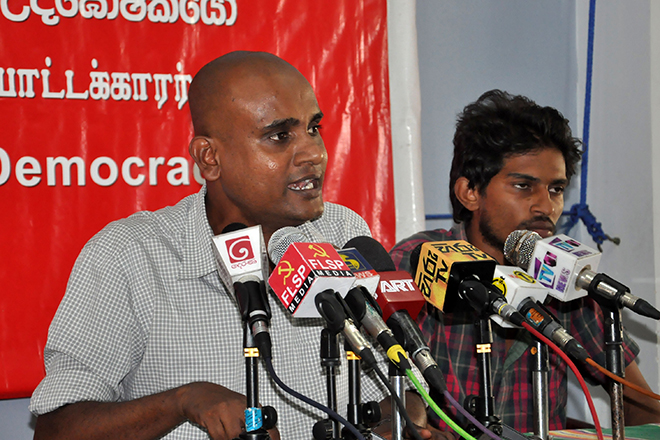 සාමය සහා ප්‍රචණ්ඩත්වය දෙපැත්ත කැපෙන පිහියක්.