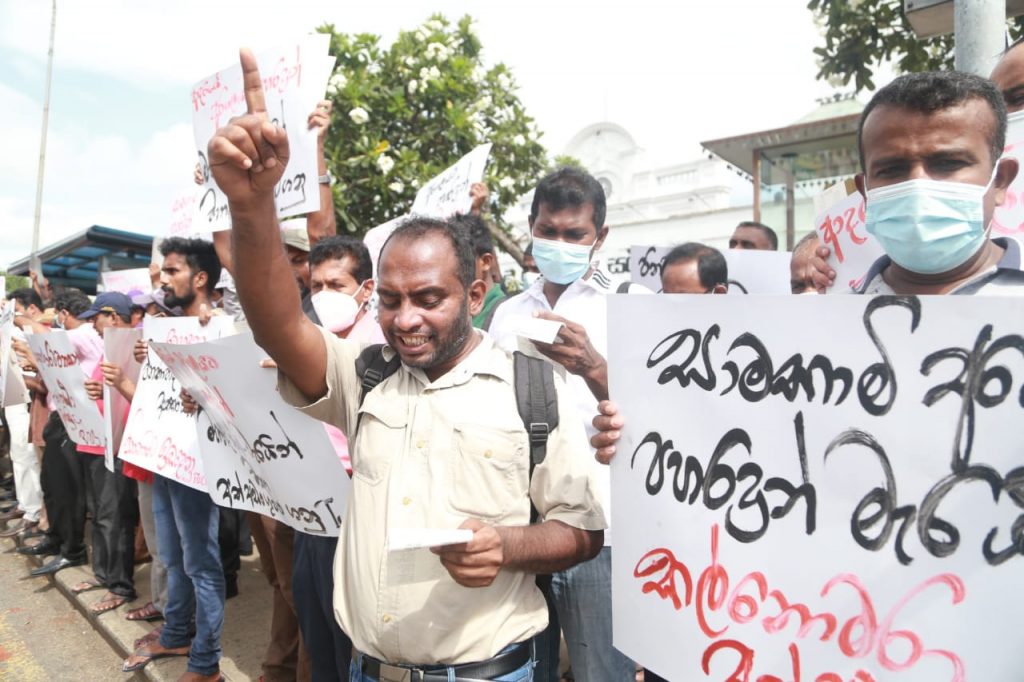 රනිල් -ගෝඨා ගෙදර යනු !