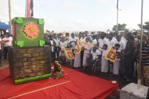රණවිරුවෝ යුද විරුවන් සමරයි.