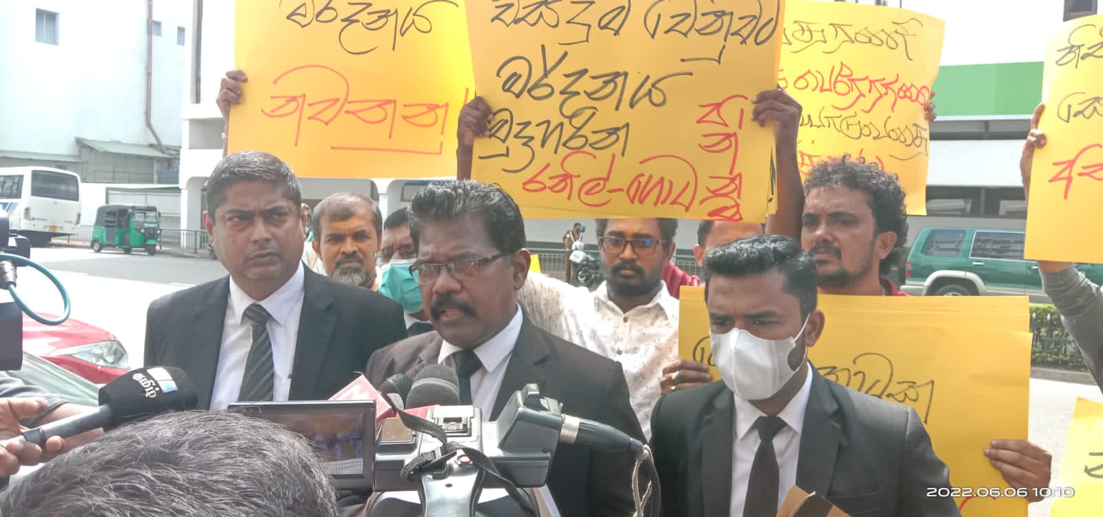 නීතිඥ සේනක පෙරේරා CID යට කැදවයි.