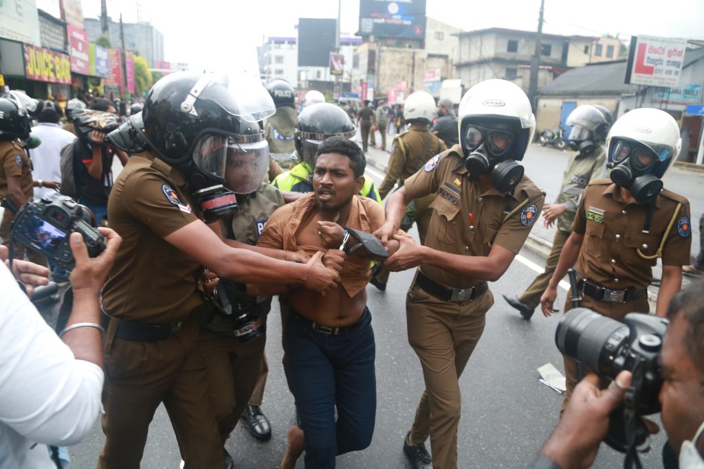 The police dispersed the student demonstration and arrested seven students