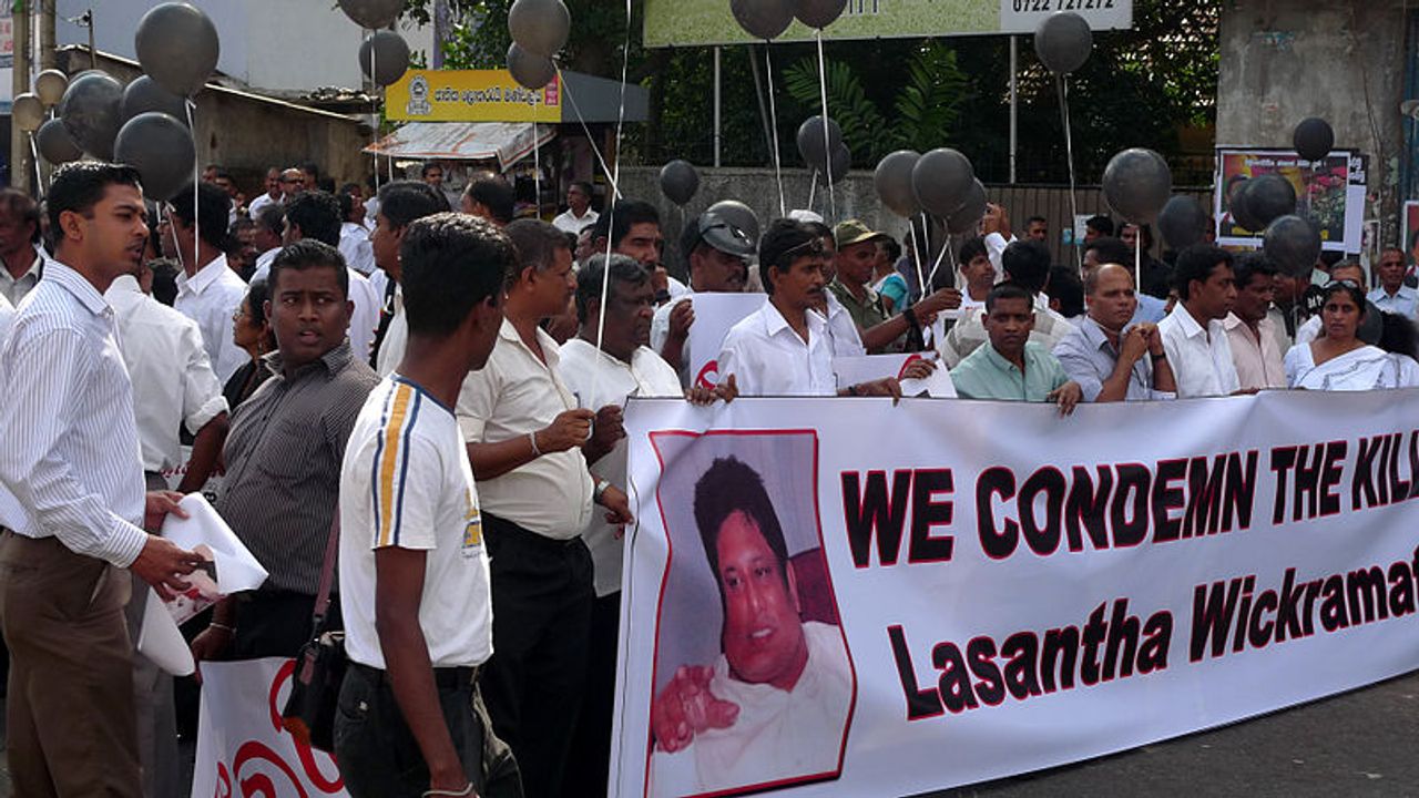 හේග් නුවර මහජන සභාව, මාධ්‍යවේදී ලසන්ත වික්‍රමතුංග ඝාතනය ගැන, රාජපක්ෂ ආණ්ඩුවට චෝදනා කරයි