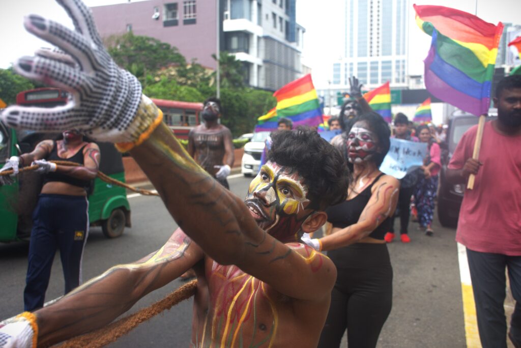 ලංකාවේ සමසිරි ප්රජාව වරණවත් පාගමනකින් ජාත්යන්තර දිනය සමරති ලංකාවේ සමසිරි ප්රජාව වරණවත් පාගමනකින් ජාත්යන්තර දිනය සමරති