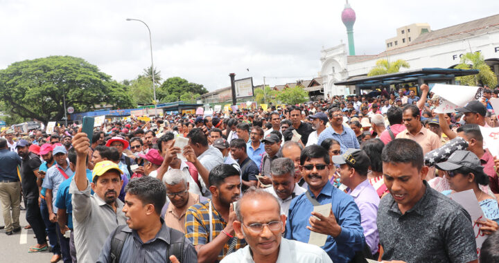 වැටුප්, දීමනා ලබා නොදීමේ ආන්ඩුවේ පියවර හා කම්කරු අරගලය