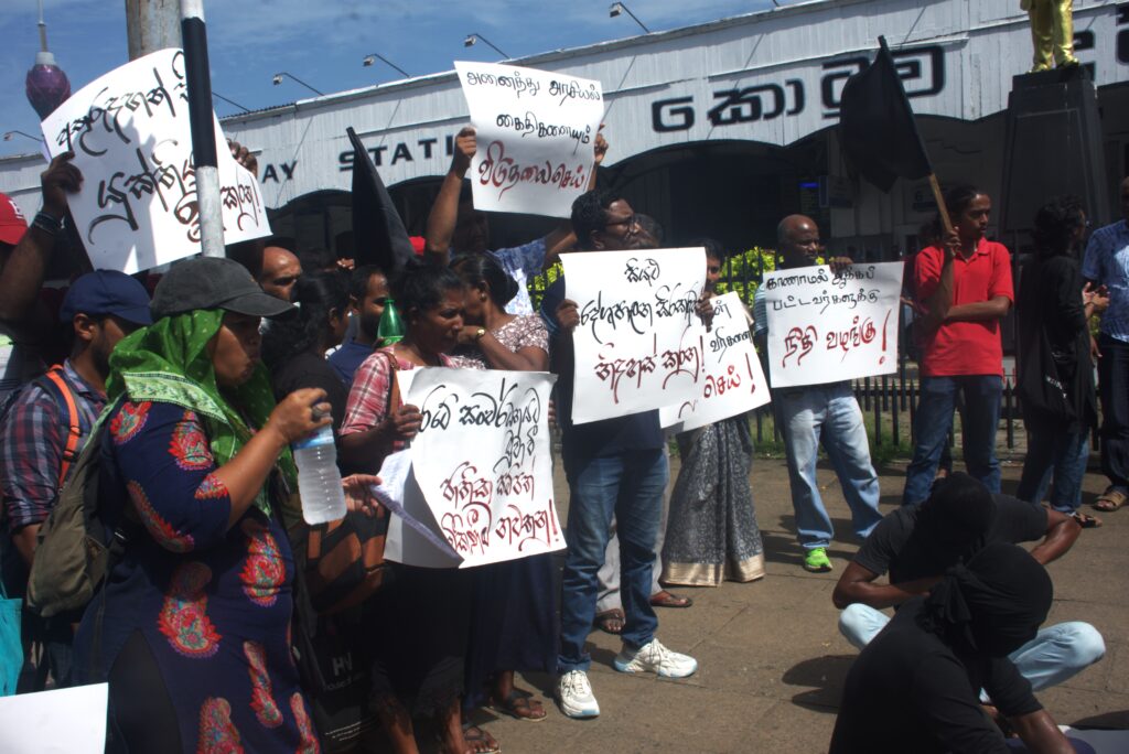 ගාලුමුවදොර අරගලයට වසර දෙකයි! ගාලුමුවදොර අරගලයට වසර දෙකයි!