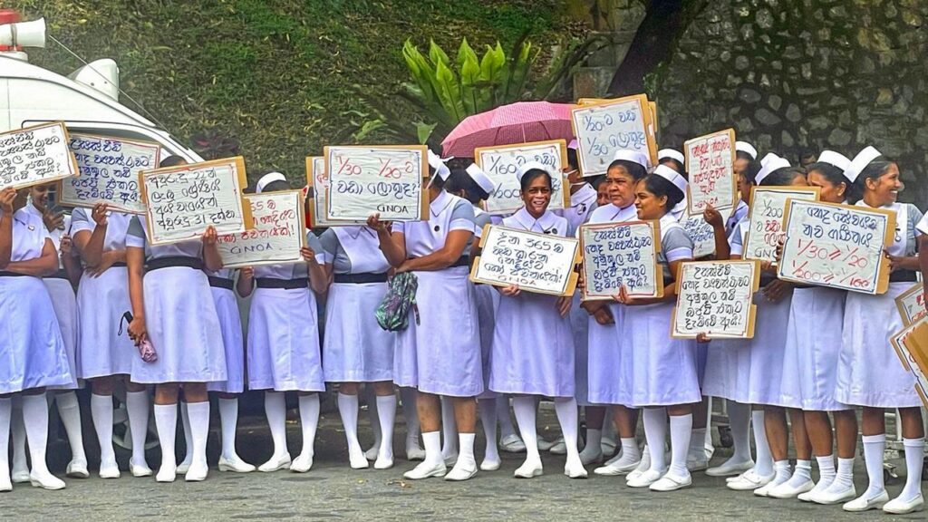 ආණ්ඩුවට අපහසුතාවයට පත් කරන්නේ කණ්ඩායම් තුනක් - ජනමාධ්ය හා සෞඛ්ය ඇමති නලින් ද ජයතිස්ස ආණ්ඩුවට අපහසුතාවයට පත් කරන්නේ කණ්ඩායම් තුනක් - ජනමාධ්ය හා සෞඛ්ය ඇමති නලින් ද ජයතිස්ස