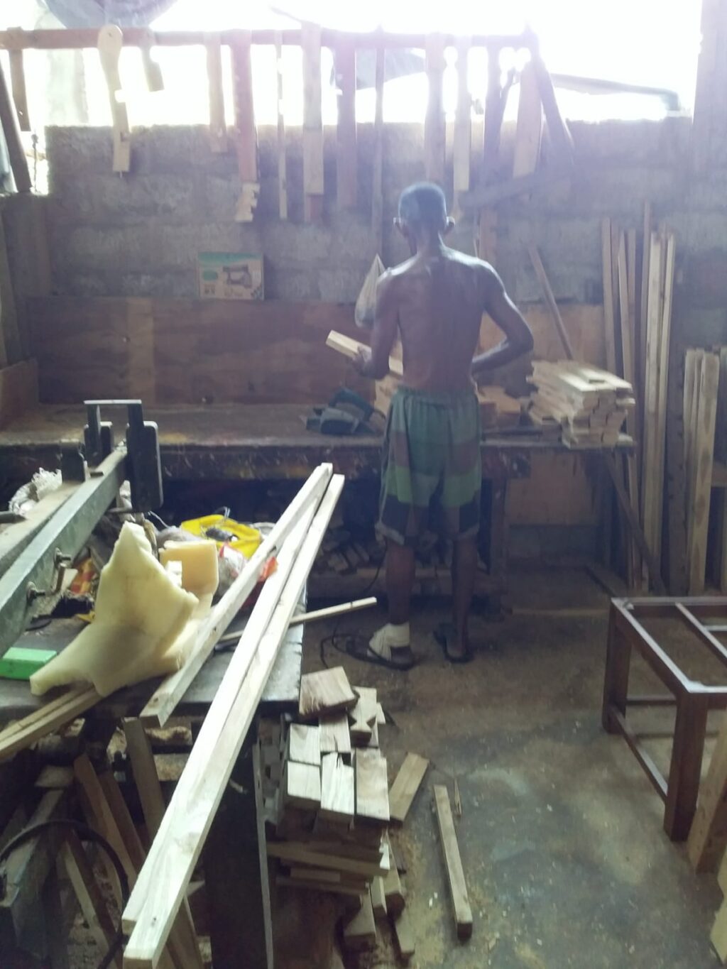 ධනපති අර්බුදය සහ මොරටු වඩු කර්මාන්තය කඩා වැටිම ධනපති අර්බුදය සහ මොරටු වඩු කර්මාන්තය කඩා වැටිම