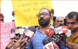 කොළඹ පකිස්තානු මහ කොමසාරිස් කාර්යාලය ඉදිරිපිට ප්‍රතිගාමී උද්ඝෝෂණය
