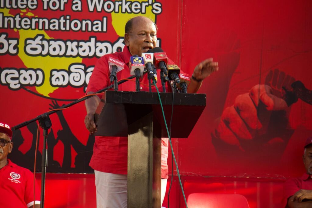 රතු මැයි දිනය - දම්,කොළ ,නිල් සහ කහ ධනපතියොත් සමරති රතු මැයි දිනය - දම්,කොළ ,නිල් සහ කහ ධනපතියොත් සමරති