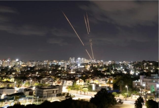 ඊශ්‍රායල ගුවන් හමුදාව ඉරානය ආක්‍රමණය කරයි