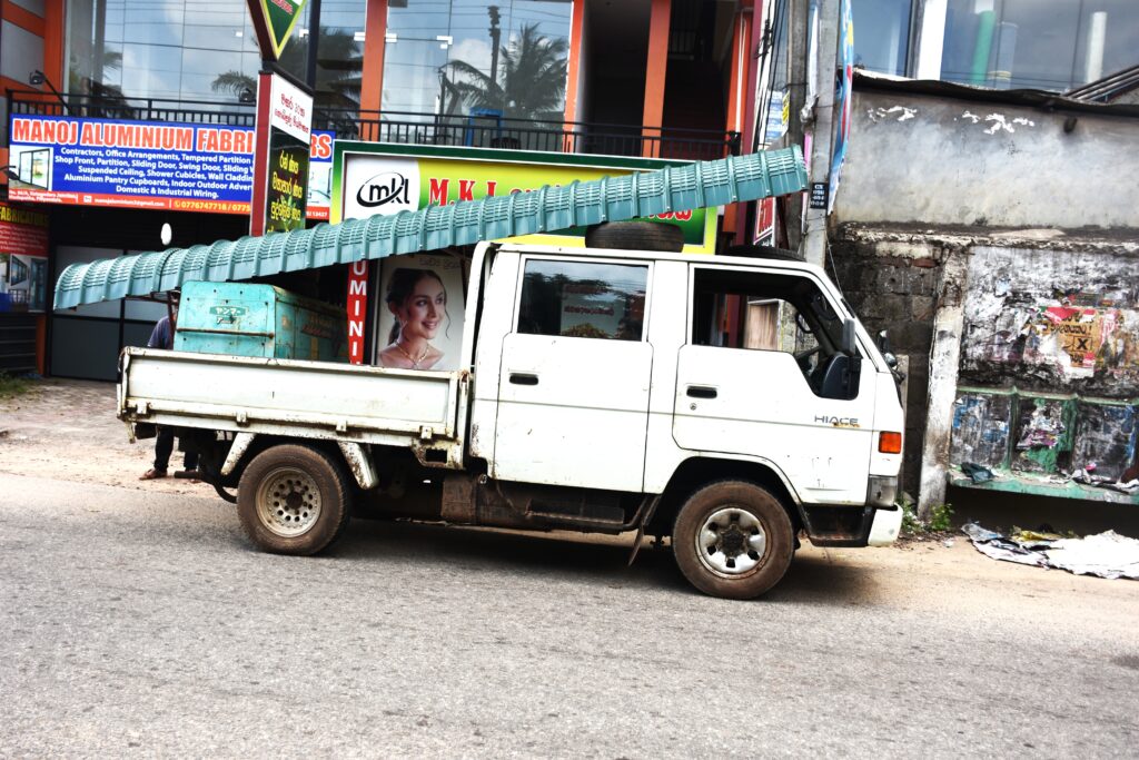 ජවිපෙ/ජාජබ කැස්බෑව නාගරික මන්ත්‍රී බලමහත්තයාගේ බාල වැඩ