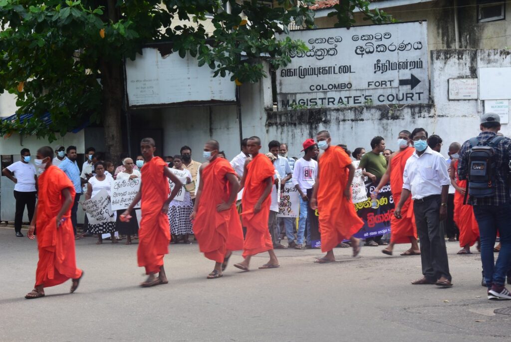 නීතිය අවභාවිතා කර නතාෂා එදිරිසුරිය අත්අඩංගුවට ගැනීම ගැන CID පරිගණක ස්ථානාධිපති කනගාටුව පළ කරයි !