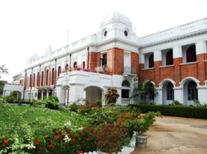 රාජකීය විද්‍යාලයේ ලක්ෂ 33ක මහජන මුදල් වංචාව: දශකයකට අධික කාලයක් වගකිවයුත්තන් රැකපු රහස එළියට!