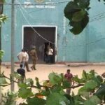මීගමුව බන්ධනාගාර ගැටුමෙන් රැදවියන් දෙදනෙකු මිය ගොස් එක් රැදවියෙකුගේ තත්වය බරපතළයි!