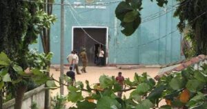 මීගමුව බන්ධනාගාර ගැටුමෙන් රැදවියන් දෙදනෙකු මිය ගොස් එක් රැදවියෙකුගේ තත්වය බරපතළයි!