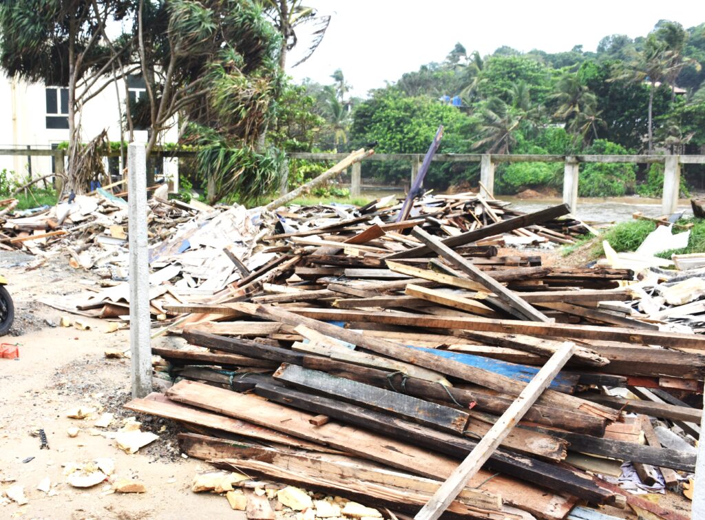 අපි මාළු රස්සාව හැර වෙනත් රස්සාවක් දන්නේ නැහැ