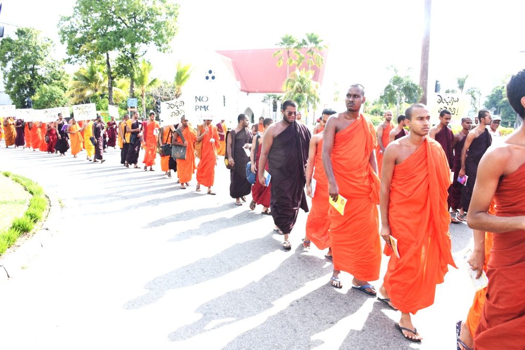 සිසුන්ගේ සහ ආචර්යවරුන්ගේ ප්‍රශ්න රැගෙන අන්තර් විශ්ව විද්‍යාල ශිෂ්‍ය බල මණ්ඩලය පාරට